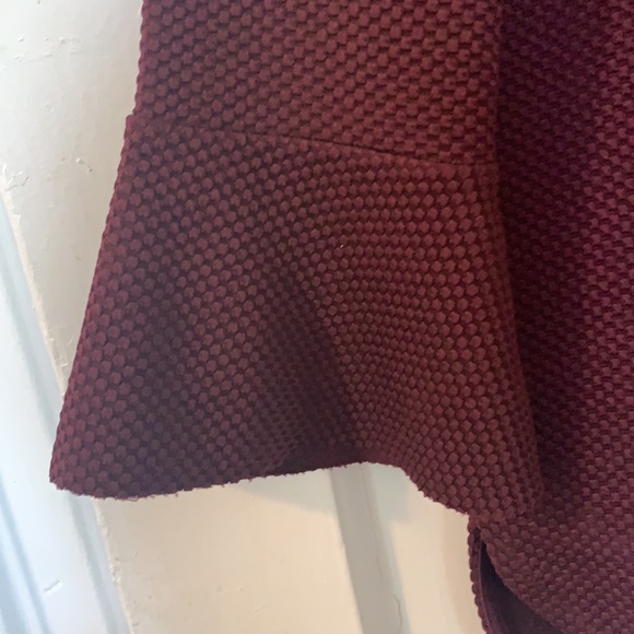 Thick Maroon Zara blouse - Picture 4 of 4